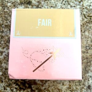Jeffree Star luminous setting powder